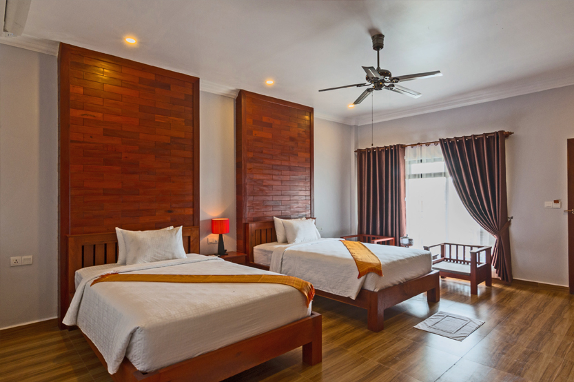 Deluxe Twin Room with balcony